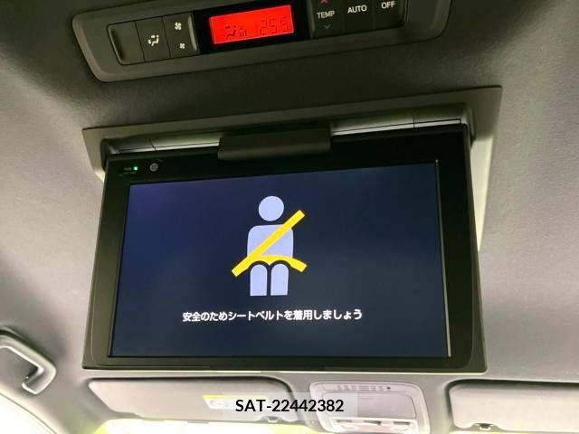 Toyota VOXY 2019-09 385092-4