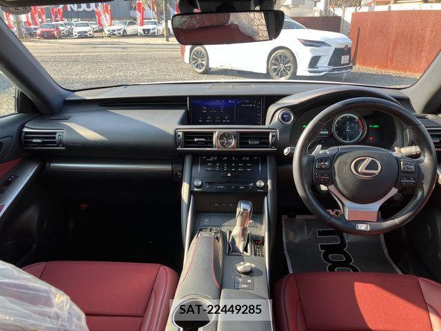 Lexus IS 2017-12 205307-6