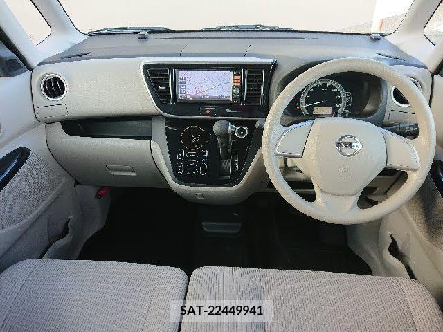 Nissan DAYZ ROOX 2015-02 208520-1