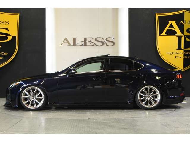 Lexus IS 2009-08 6756-5