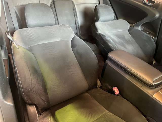 Lexus IS 2009-08 6756-9