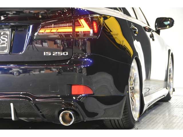 Lexus IS 2009-08 6756-18