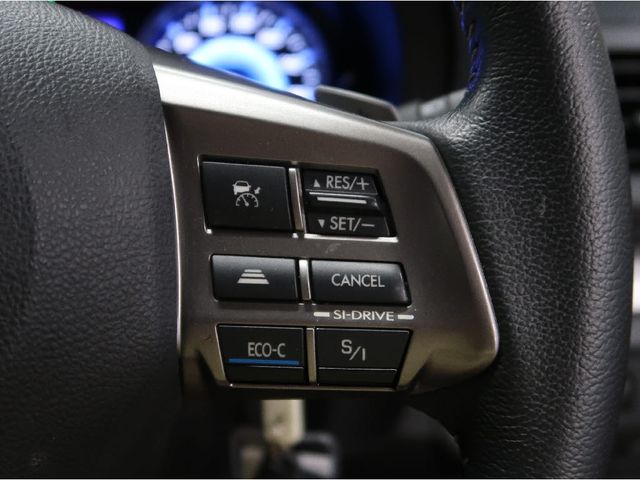 Subaru XV HYBRID 2013-09 196176-10