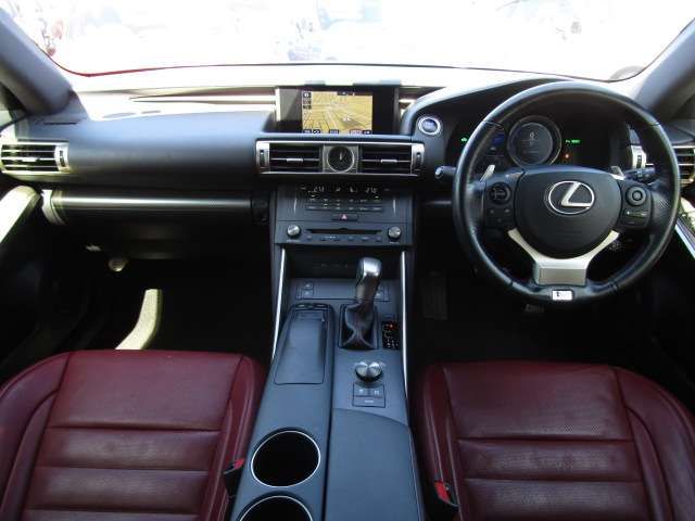 Lexus IS 2015-10 23450-11