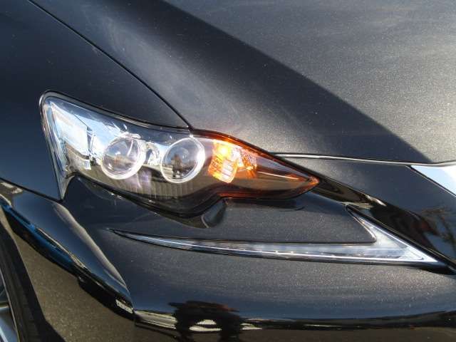 Lexus IS 2015-10 23450-2