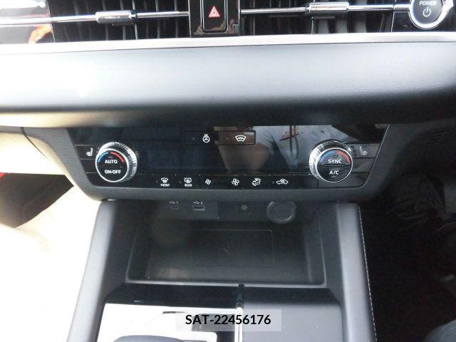 Mitsubishi OUTLANDER PHEV 2023-07 281154-14