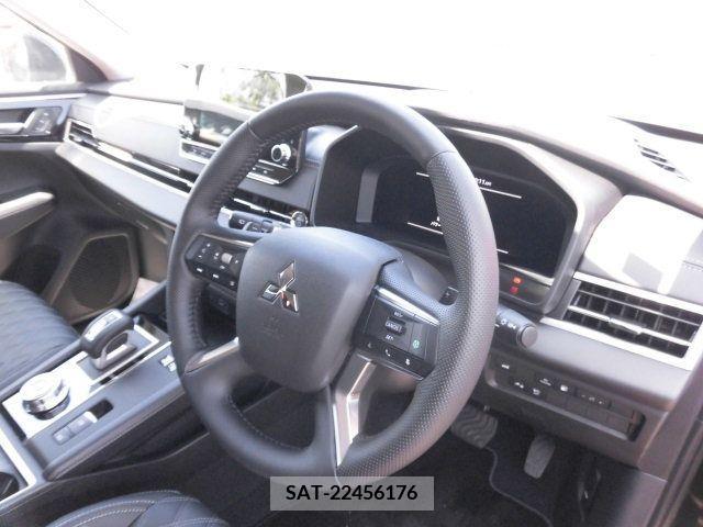 Mitsubishi OUTLANDER PHEV 2023-07 281154-7