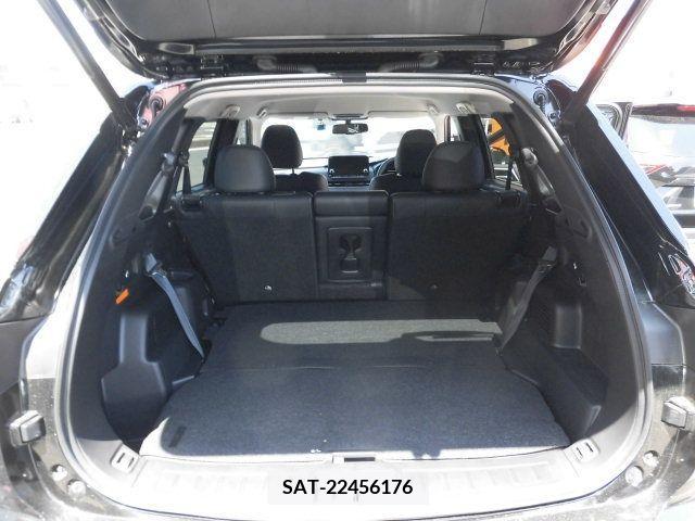 Mitsubishi OUTLANDER PHEV 2023-07 281154-5