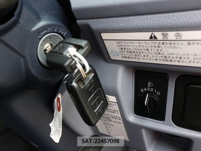 Mitsubishi CANTER 2016-10 263527-26