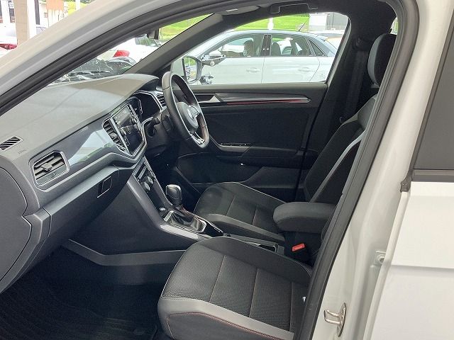 VolksWagen T-ROC 2021-06 8421-4
