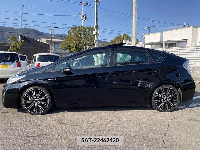Toyota PRIUS 2009-10 227935-4