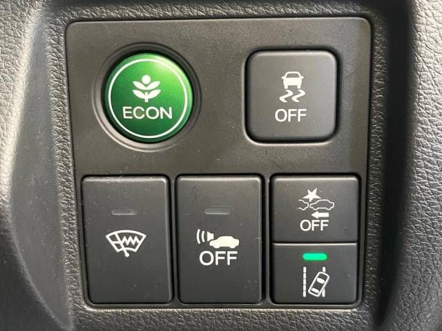 Honda VEZEL 2019-05 189864-6