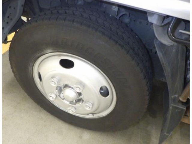 Isuzu ELF TRUCK 2013-02 27711-7