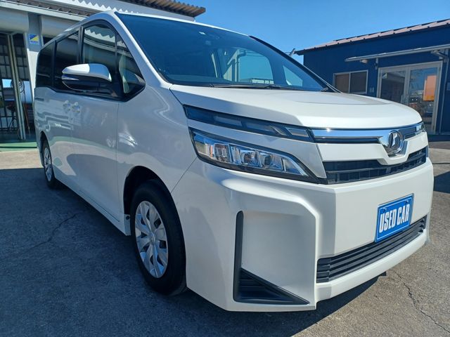 Toyota VOXY 2018-10 10771-4