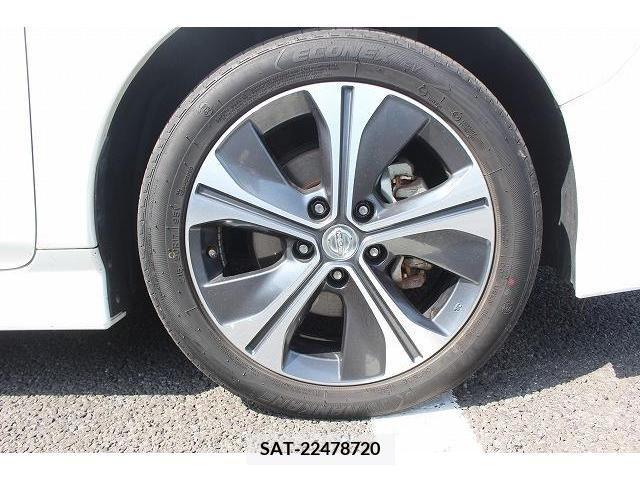 Nissan LEAF 2017-11 386866-11