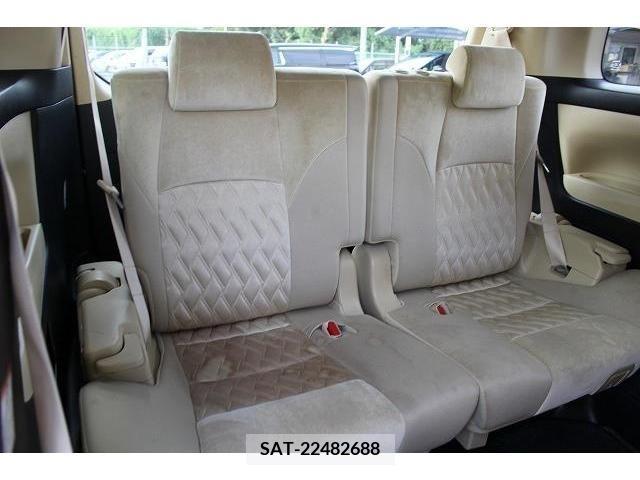 Toyota VELLFIRE 2019-07 369833-14