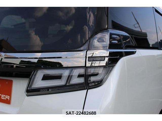 Toyota VELLFIRE 2019-07 369833-10