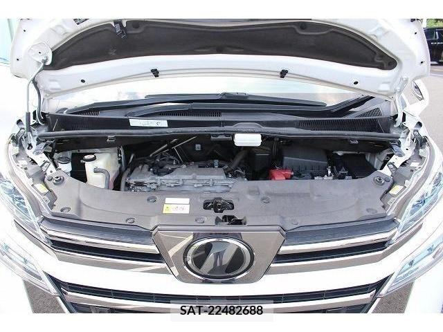 Toyota VELLFIRE 2019-07 369833-18