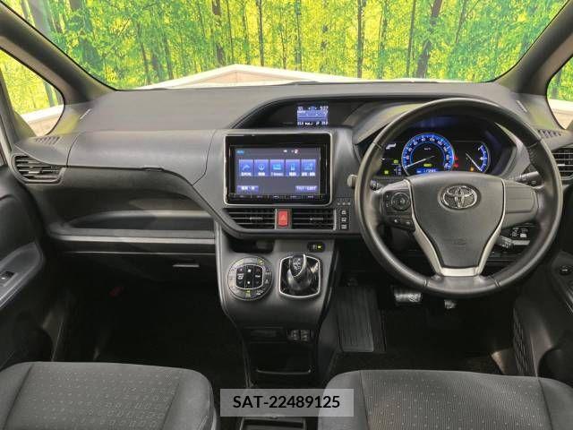 Toyota VOXY HYBRID 2015-03 370540-1
