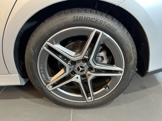 Mercedes Benz CLA-CLASS 2022-04 184867-4