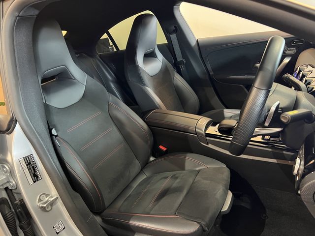Mercedes Benz CLA-CLASS 2022-04 184867-6