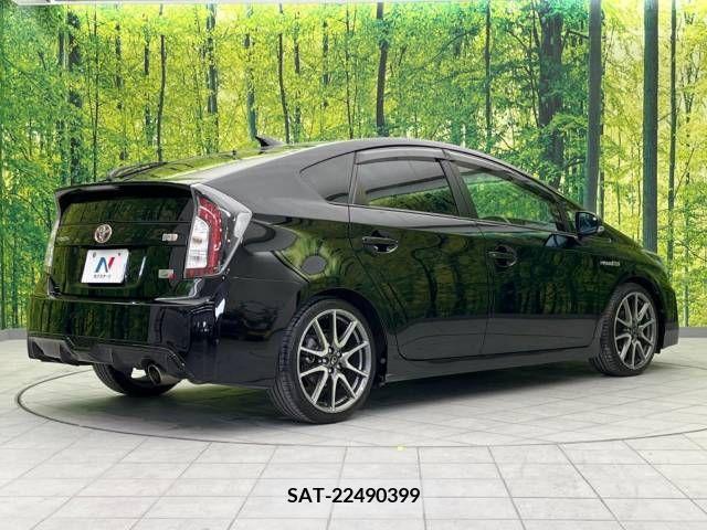 Toyota PRIUS 2013-11 253734-17