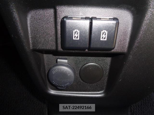 Suzuki SPACIA 2023-01 256698-16