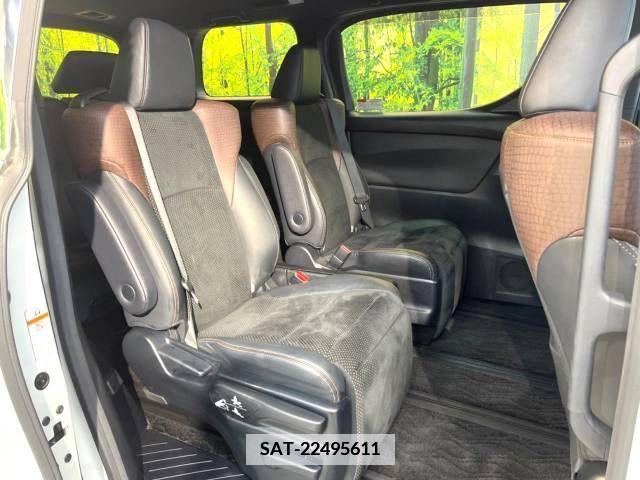 Toyota ALPHARD 2017-06 377849-9