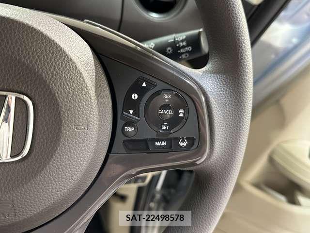 Honda N BOX 2018-04 333839-12