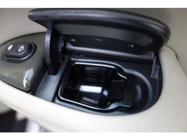 Jaguar XJ SERIES 2000-07 3022-13