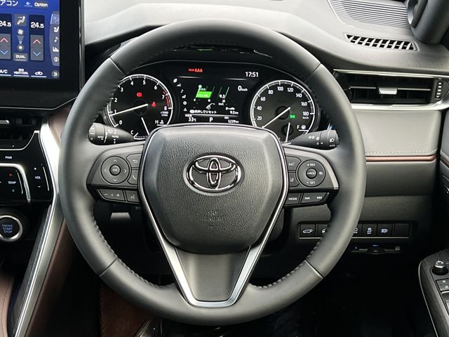 Toyota HARRIER 2022-03 12024-11