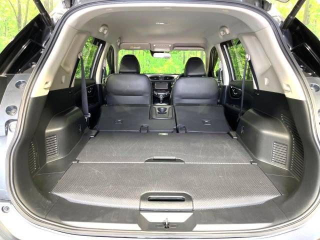 Nissan X-TRAIL 2017-07 9557-10