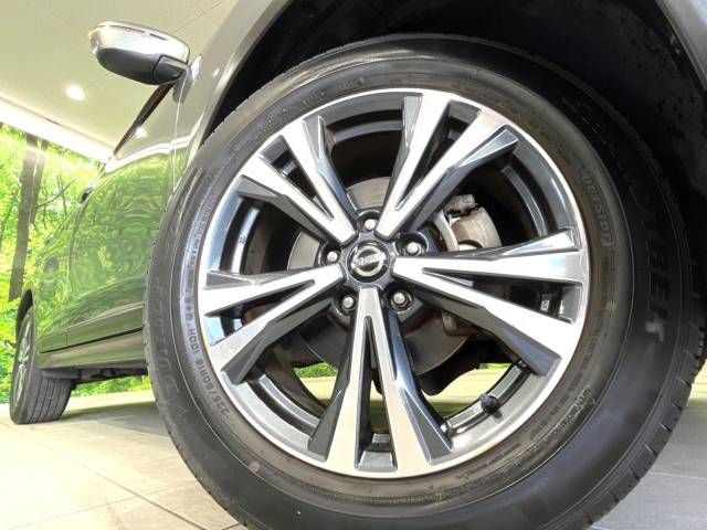 Nissan X-TRAIL 2017-07 9557-13
