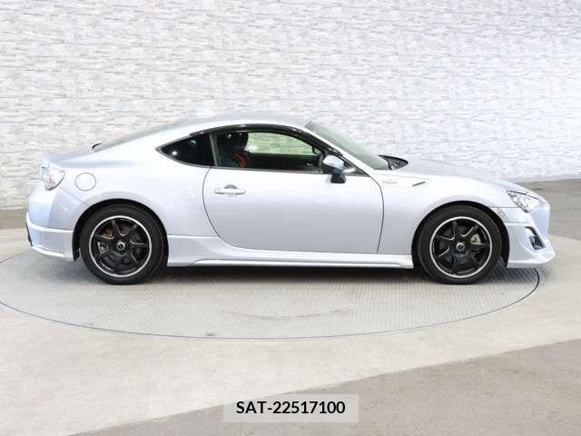 Toyota 86 2015-08 215991-11