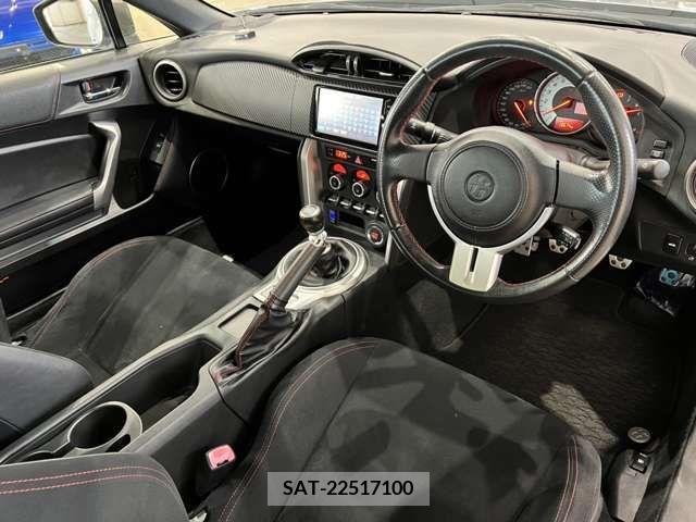Toyota 86 2015-08 215991-16