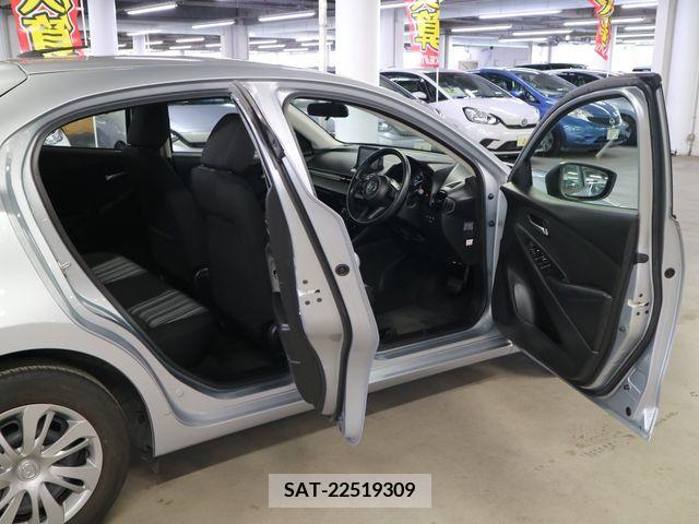 Mazda MAZDA2 2020-10 325454-10