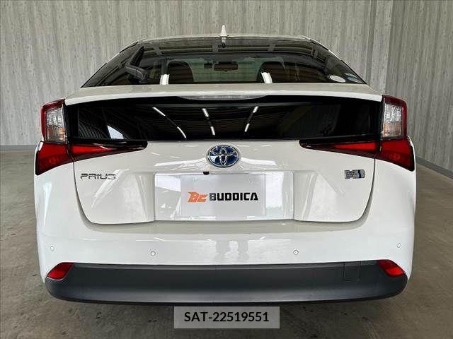 Toyota PRIUS 2019-03 250852-9