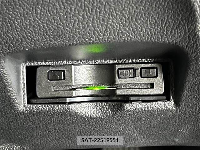 Toyota PRIUS 2019-03 250852-3