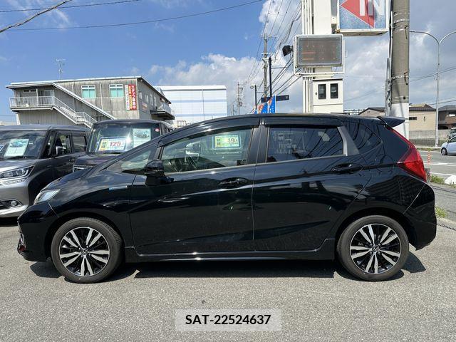 Honda FIT HYBRID 2018-02 360221-3