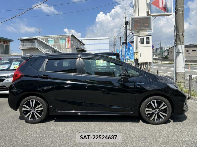 Honda FIT HYBRID 2018-02 360221-2