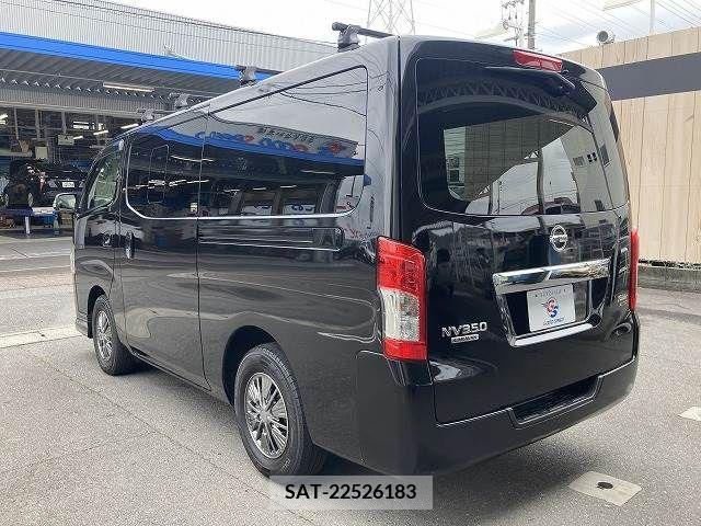 Nissan NV350 Caravan 2018-04 244399-15