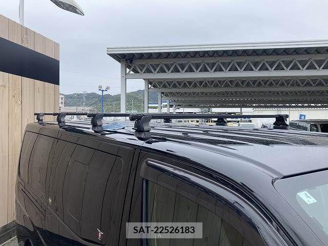 Nissan NV350 Caravan 2018-04 244399-8