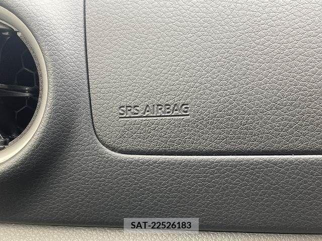 Nissan NV350 Caravan 2018-04 244399-7