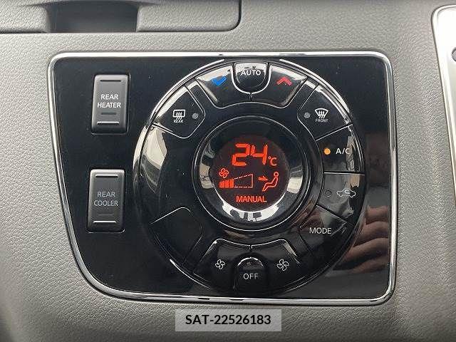 Nissan NV350 Caravan 2018-04 244399-5