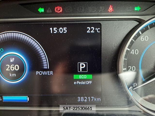 Nissan LEAF 2019-10 377695-7