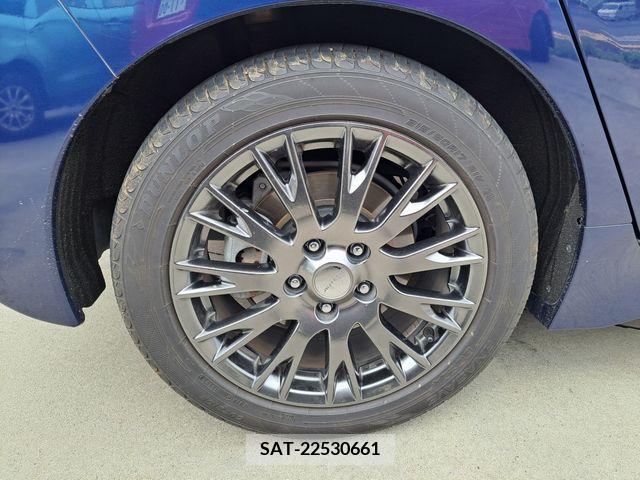 Nissan LEAF 2019-10 377695-21
