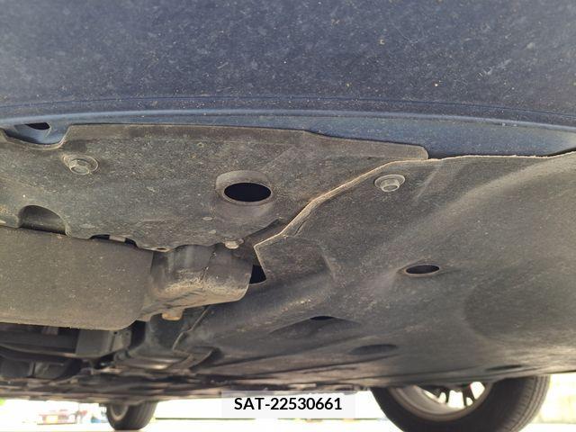 Nissan LEAF 2019-10 377695-22