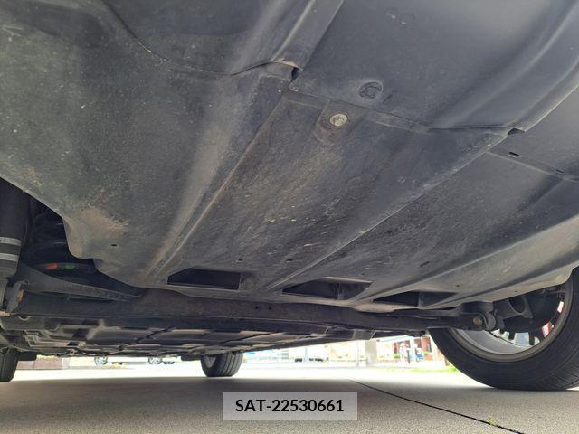 Nissan LEAF 2019-10 377695-23