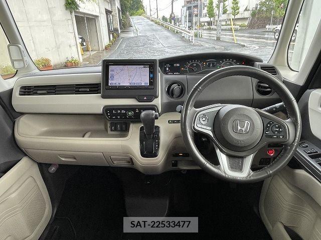 Honda N BOX 2017-10 338370-1