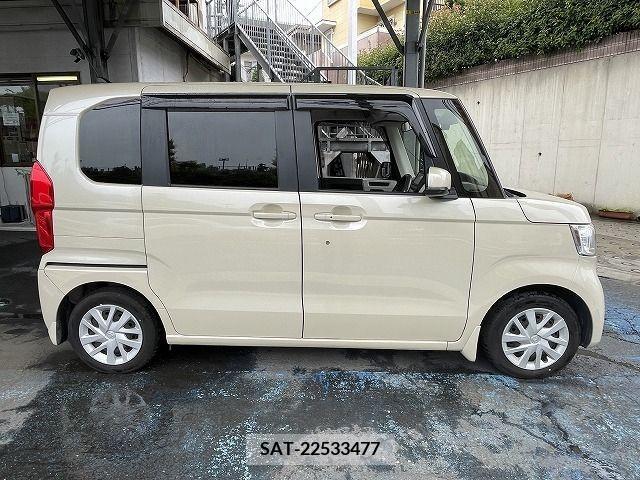 Honda N BOX 2017-10 338370-7